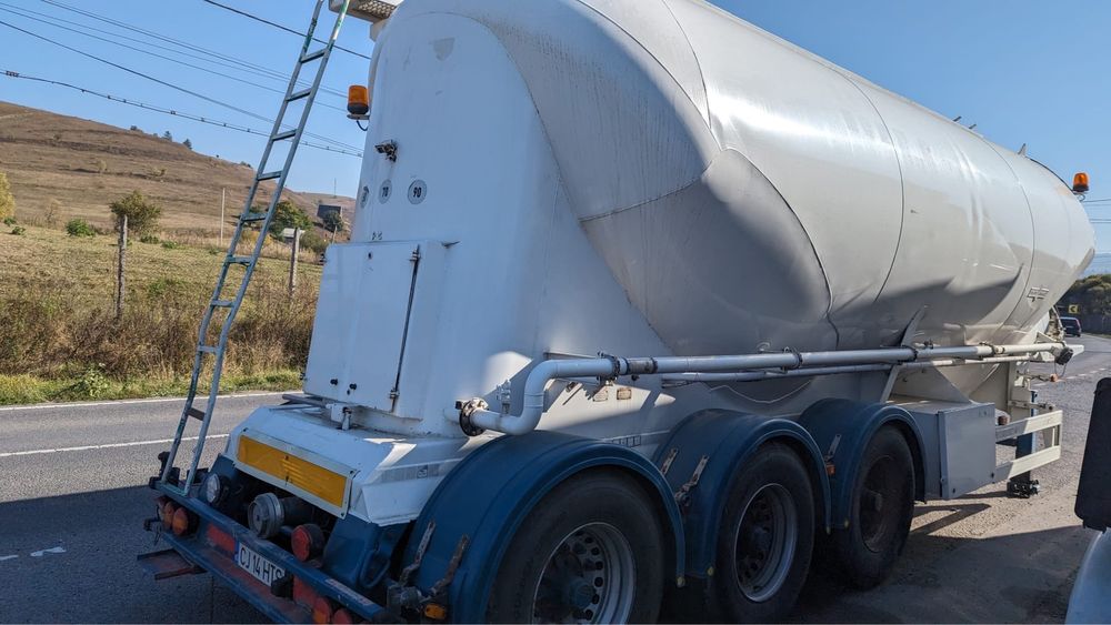 Spitzer 37 MC din 2000  5000 euro cu TVA