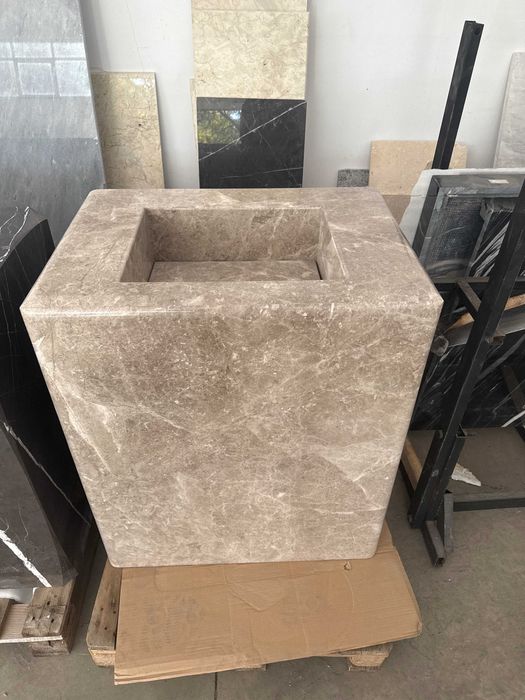 Lavoare din marmură, onix și travertin - design premium