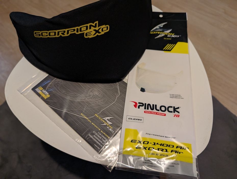 Scorpion EXO R1 Carbon Air XL – nouă, super ușoară