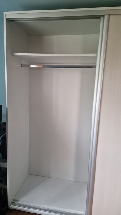 Vând dressing și pat