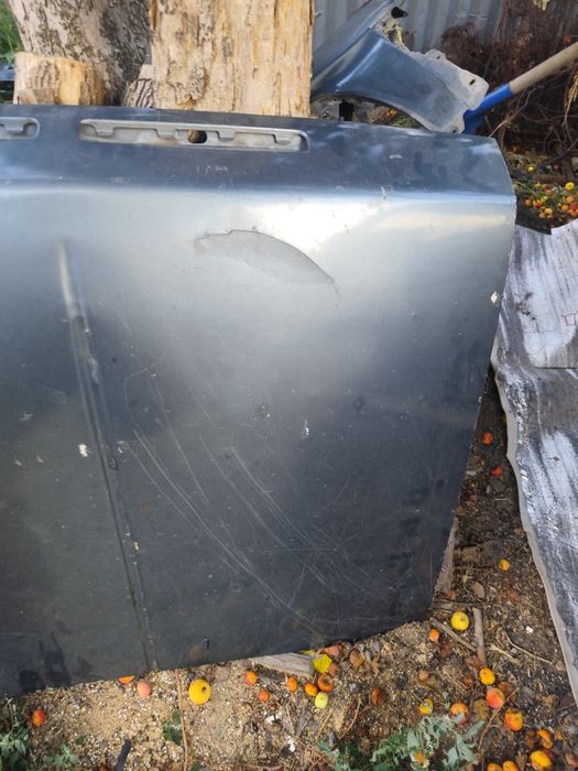 Продам капот Ниссан Террано 1