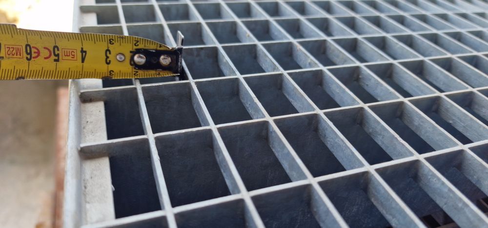 Trepte zincate galvanizate