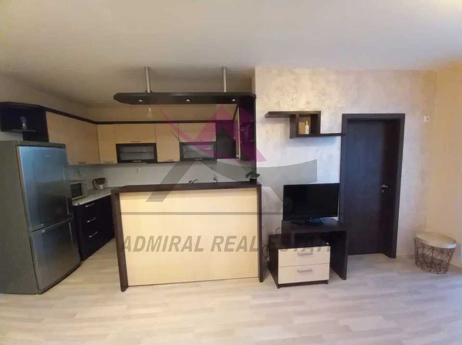 Дава се под наем Двустаен апартамент в Варна, Трошево - 70 кв.м за 560 € - Снимка #1