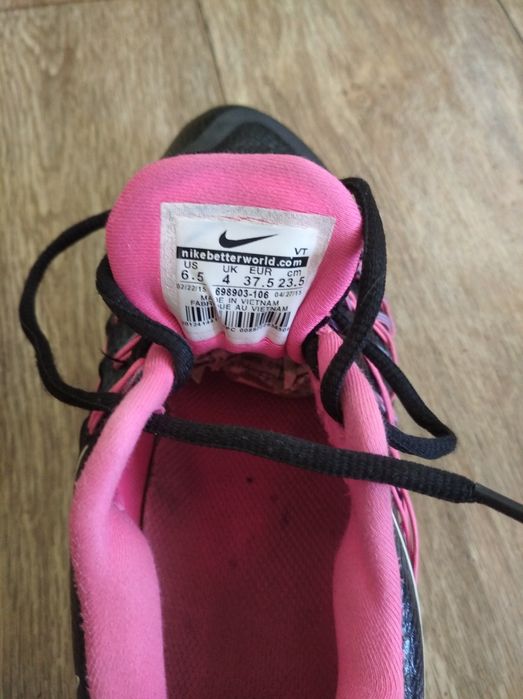 Продаются кроссовки