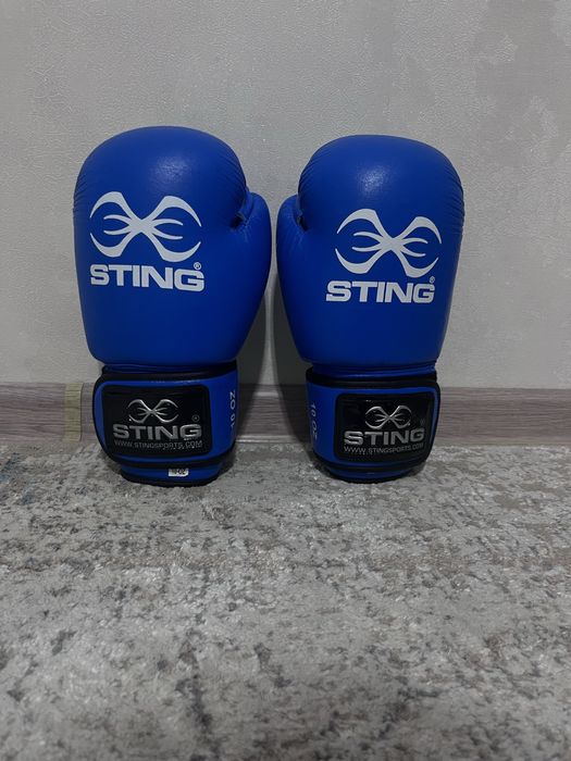 Боксерские перчатки