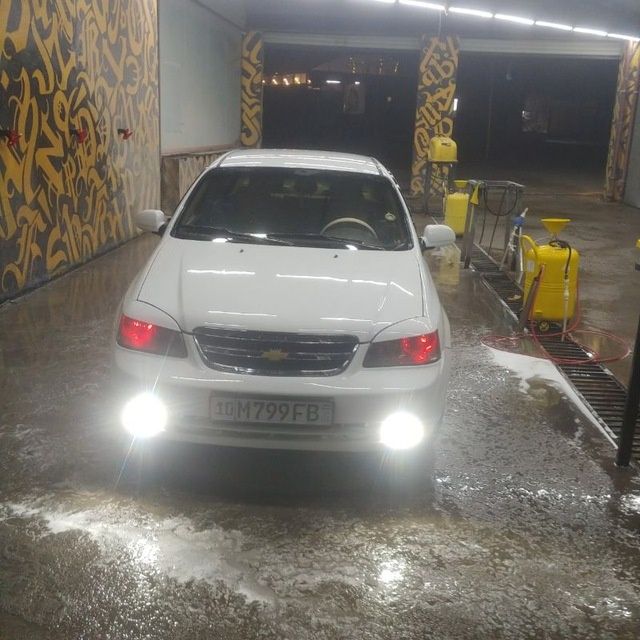 Lacetti 1.8 2011 год