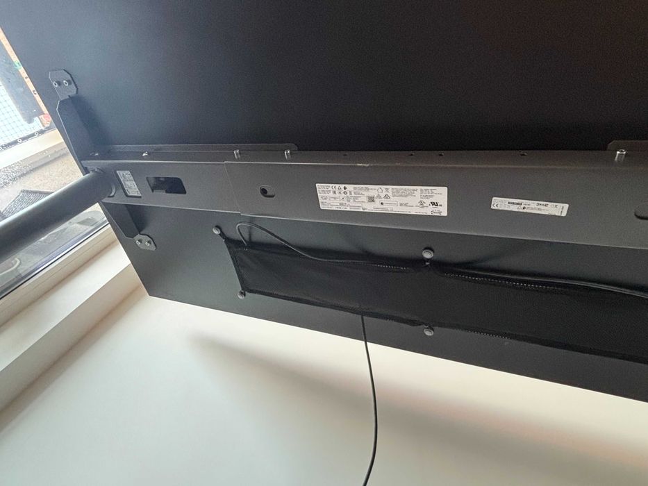 IKEA IDÅSEN бюро с регулиране на височината