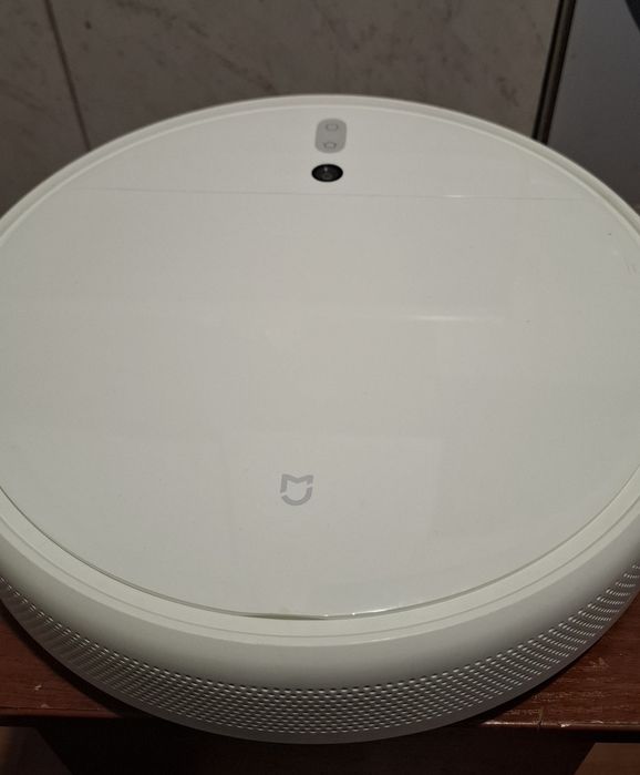 Продам робот пылесос