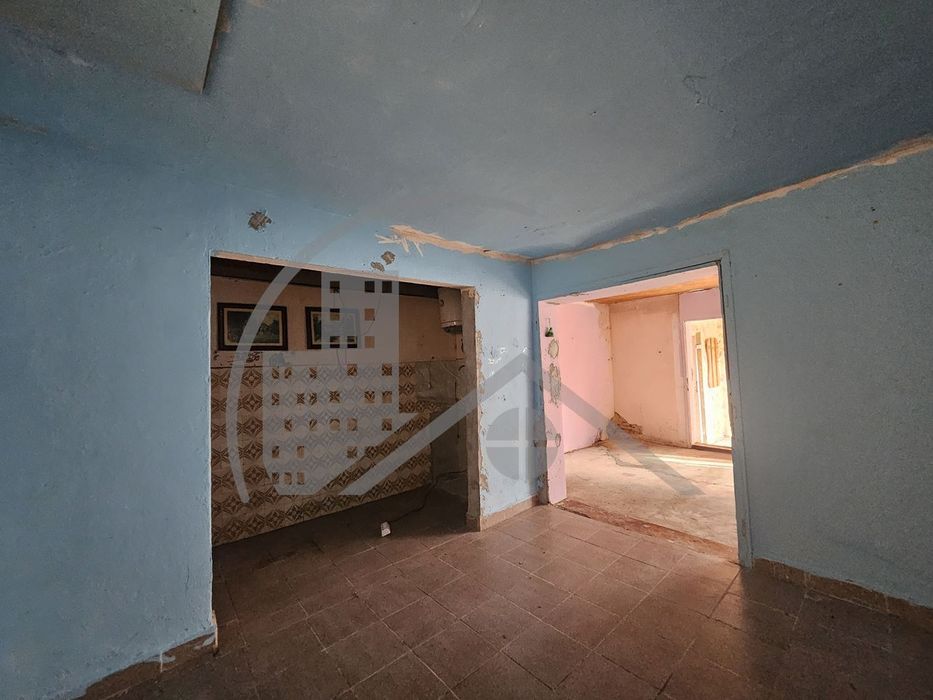 Самостоятелна къща в гр. Варна