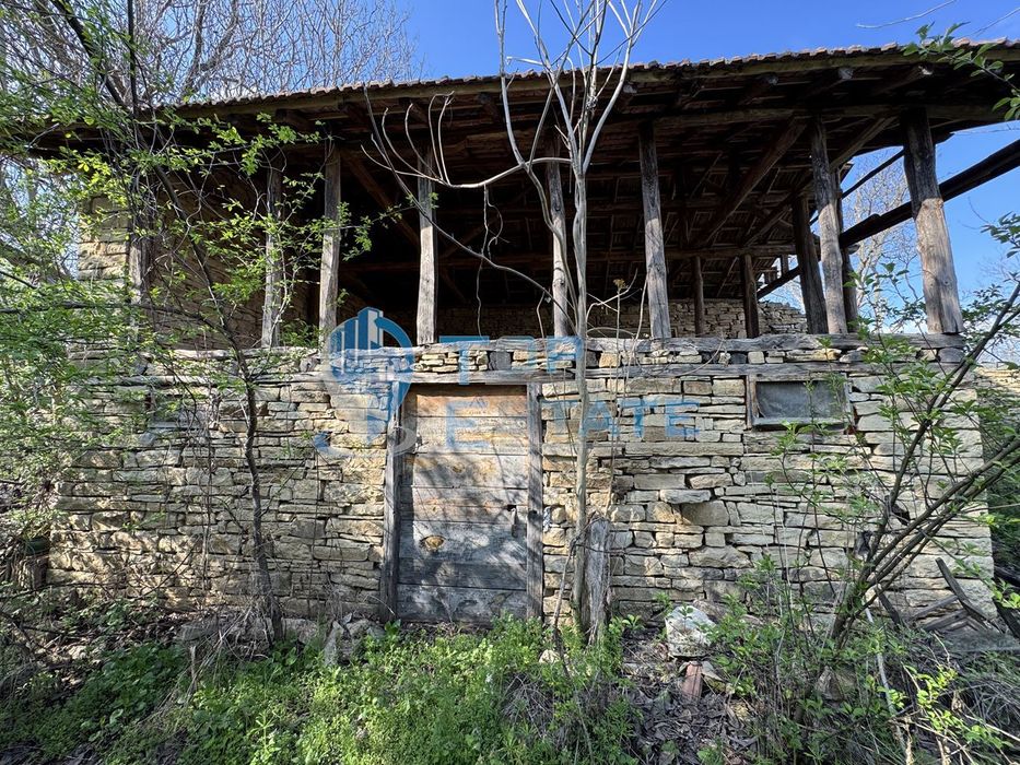 Къща в Велико Търново, област-с.Патреш площ 80 цена 24000