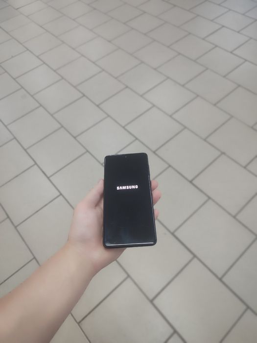 Продам телефон Самсунг А71