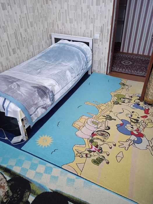 Qolin bolalar uchun maxsus.Kravat 2 ta bolalarni.Hammasi ishlatilgan