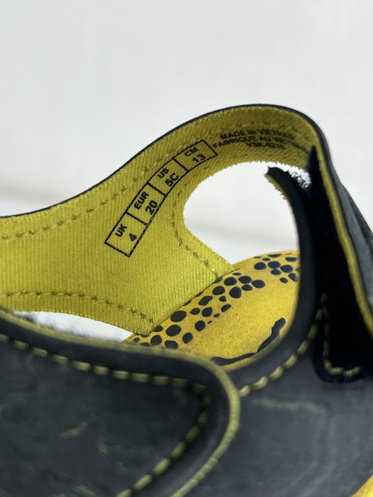 Sandale Puma marime 20 ca noi