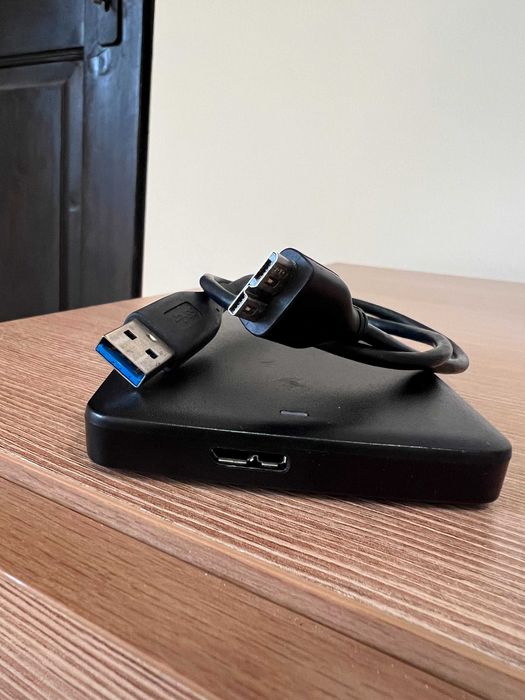 Външен диск Toshiba 1TB