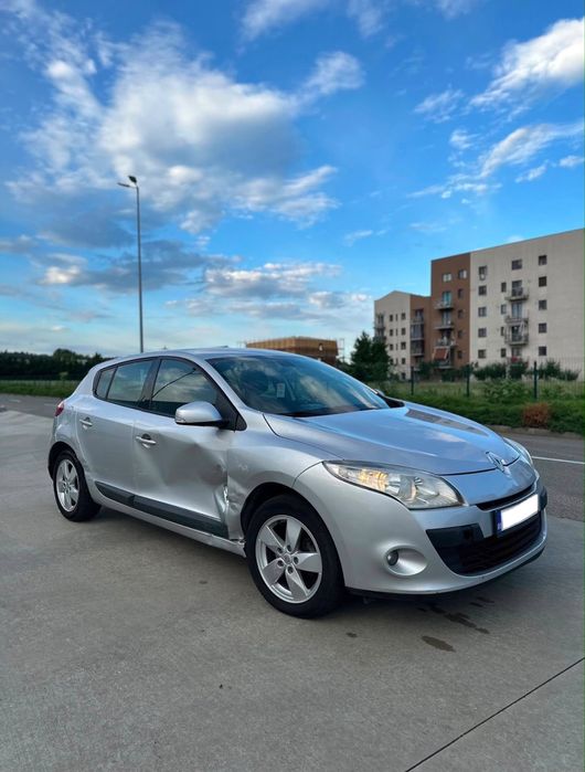 RENAULT Megane 2011 — imagine 3