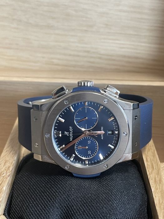 Часовник Hublot Classic Fusion Chronograph 42 Blue Titanium
