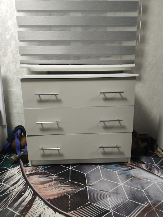 Продам спальный гарнитур