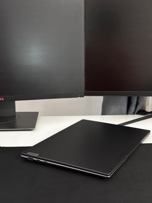 Lenovo Yoga Pro 7 14APH8 | Ryzen 7 7840HS | 32GB RAM | 1TB SSD | 2.5K | Baterie 95%