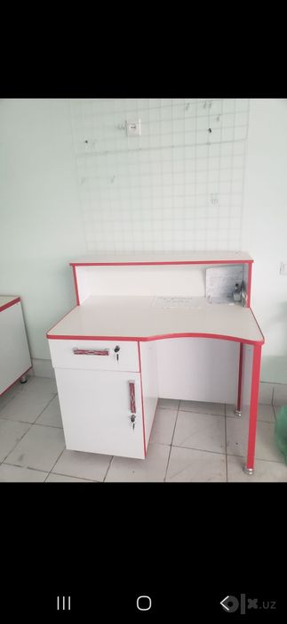 Продаётся мебель для магазина одежды