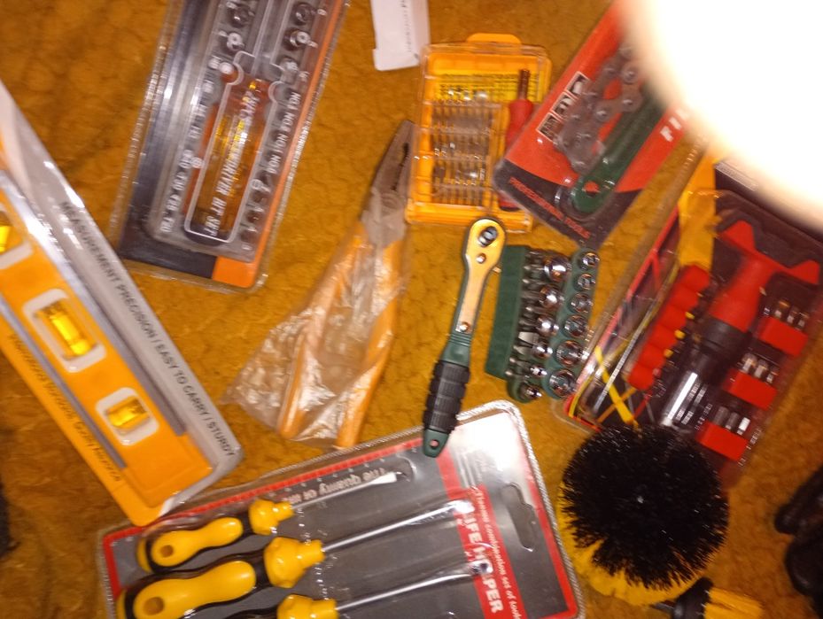 lucruri noi doar la 15-35lei .. livrare la domiciliu satu mare  peste