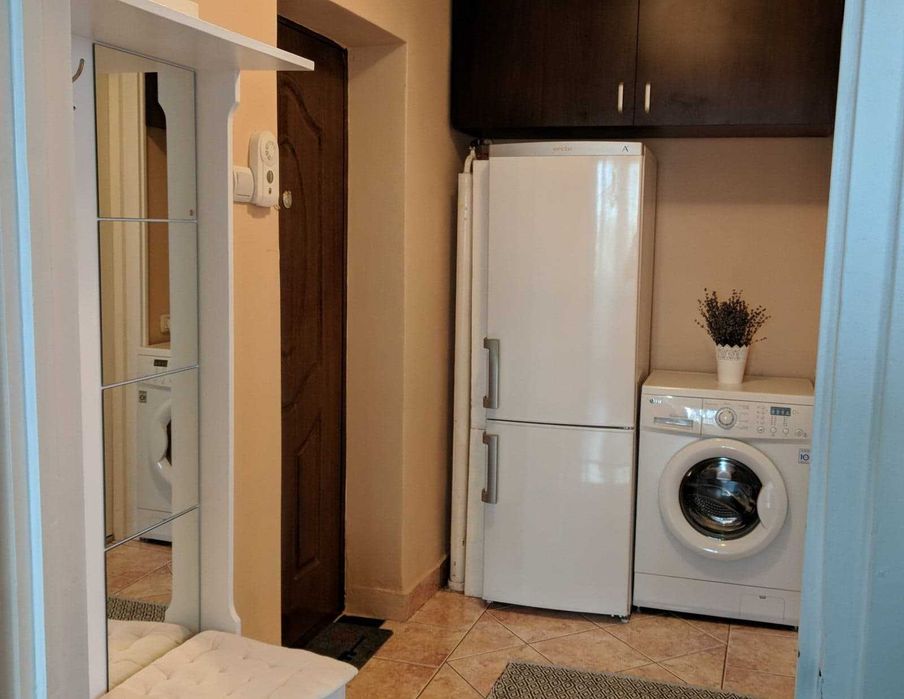 Apartament pe o stradă liniștită de case, zona Brâncoveanu / Elisabetin