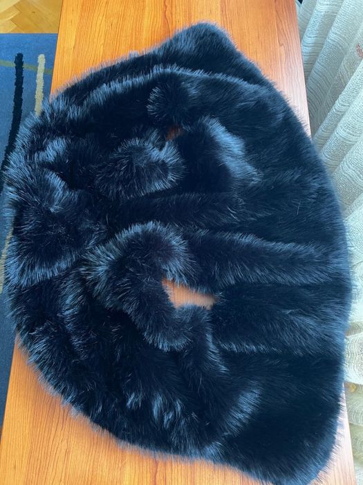 Vesta blana artificiala Zara
