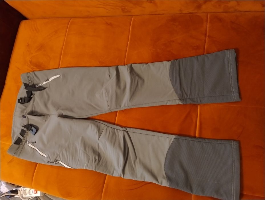 Pantaloni dama mărimea M decathlon