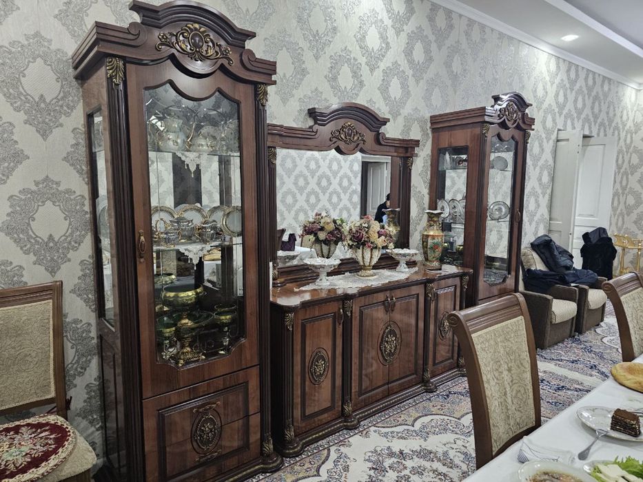 Стойка, сервант, в хорошем состоянии, 1 хозяин