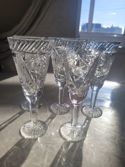 Продам хрустальные рюмки и бокалы