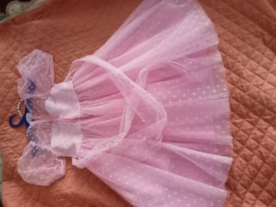 Продам пышное платье на девочку