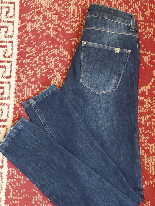 Дамски дънки НОВИ