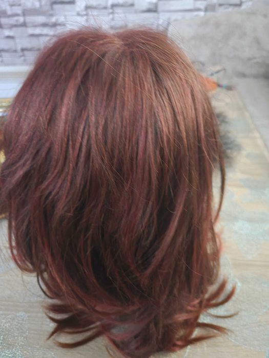 Перуки по  60 евро намалена 50 евро