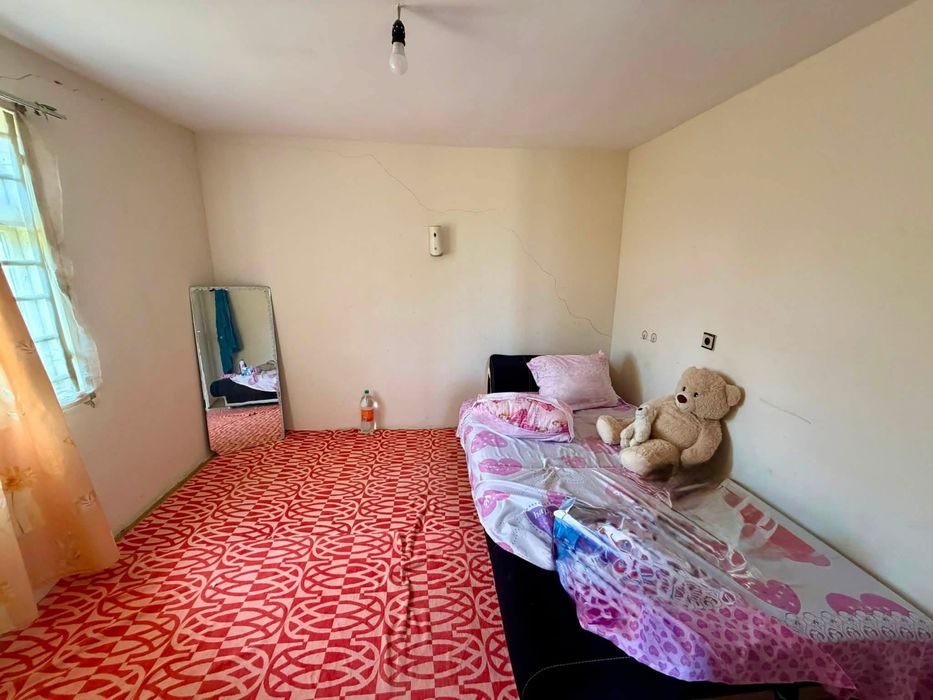 Продава се Къща в Търговище, Вилна зона - 50 кв.м за 900 €/кв.м - Снимка #9