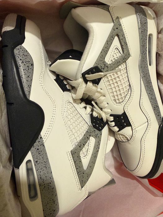 Vand Air Jordan 4 White Cement marimea 41 original