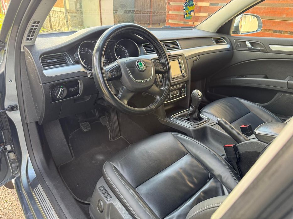 Skoda superb 2 .0 tdi 170 cp 4x4