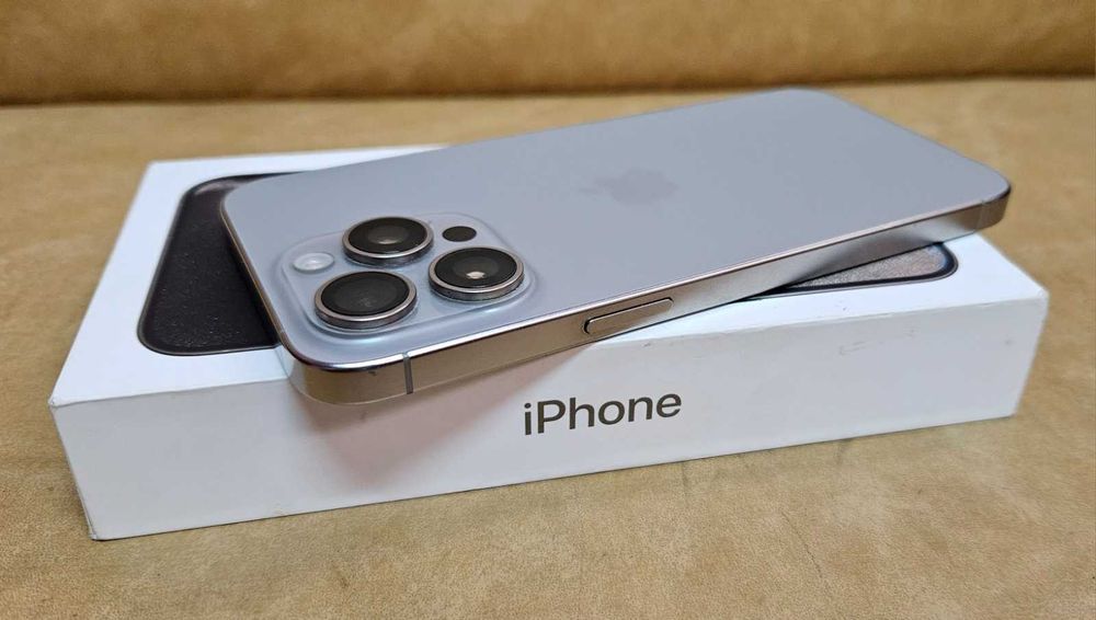 Apple iPhone 15 Pro Max 256GB Natural Titanium