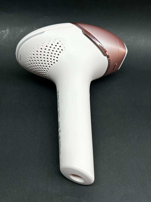 Фотоепилатор PHILIPS SERIES 9900 LUMEA BRI977