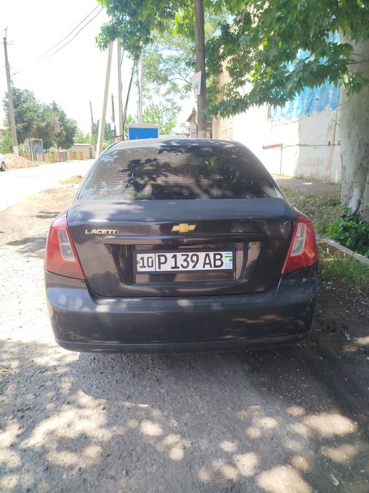 Lacetti 2006 нахт сотилади