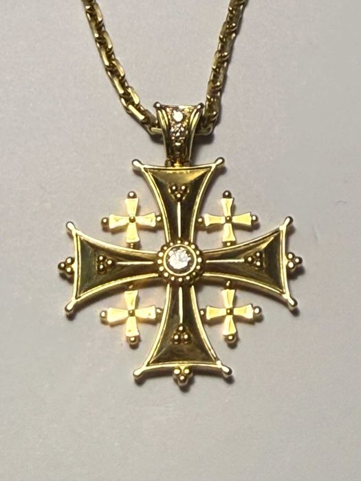 Cruce Ierusalim din aur de 18k cu lanț