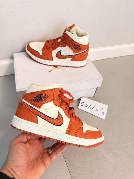 Air Jordan 1 Mid SE Sport Spice