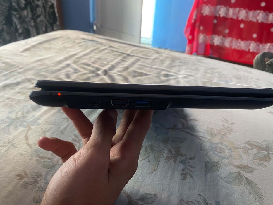 Laptop acer crome book