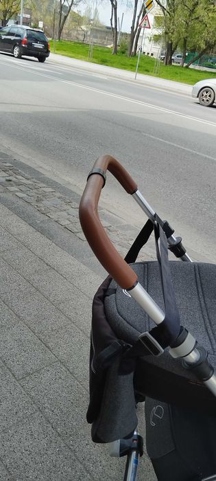 ОТЛИЧНА Jane 3 в 1 с база изофикс и аксесоари