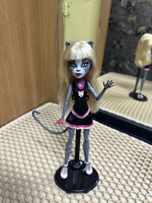 Продам куклу монстр хай!