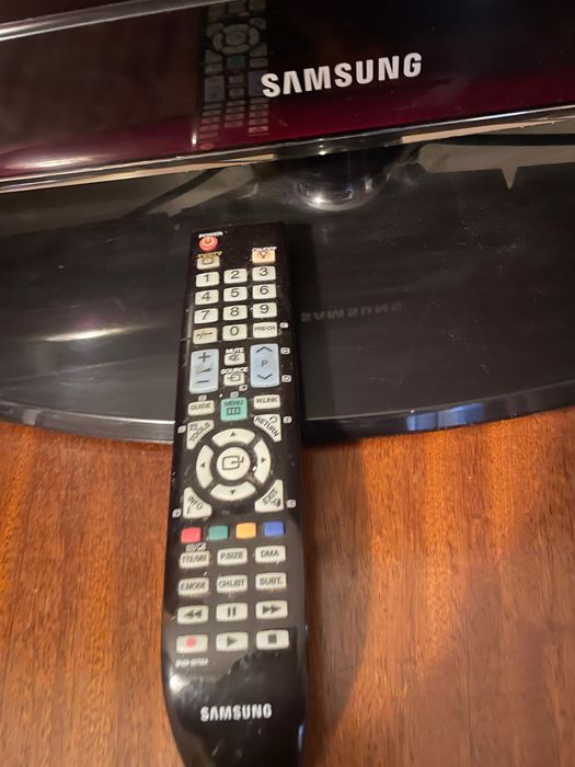 Vând televizor Samsung LCD HD