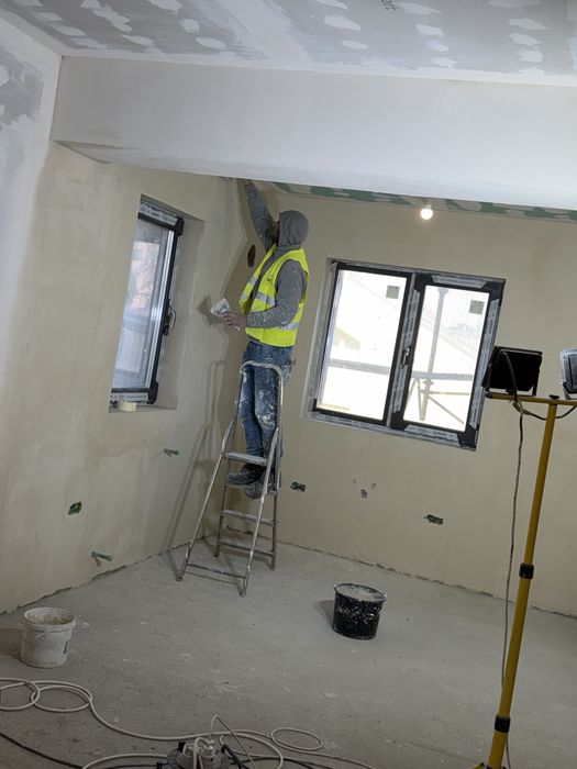 Renovare / rigips /Gresie / faianța/ case la roșu / case la Cheie