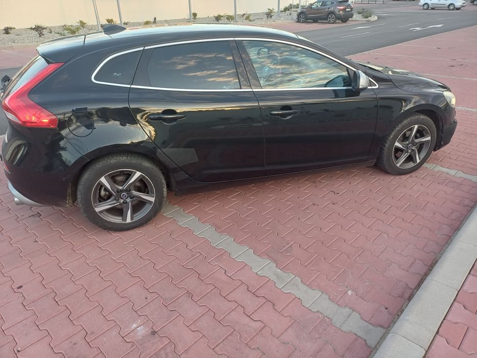 Vând VOLVO V40 in stare foarte buna