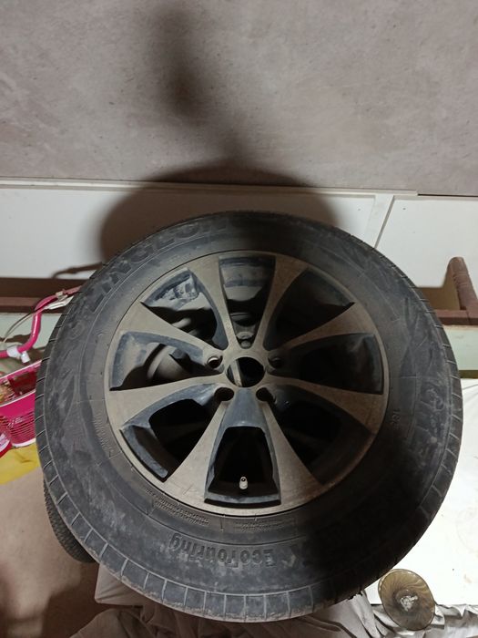 Продам диски с резиной