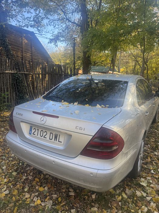 Vand Mercedes E280 -3.0 l
