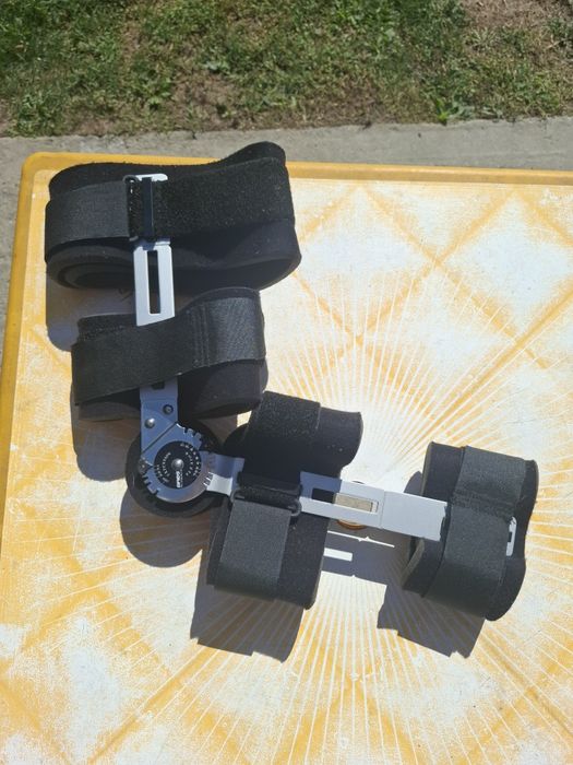 Orteza de genunchi reglabila Breg