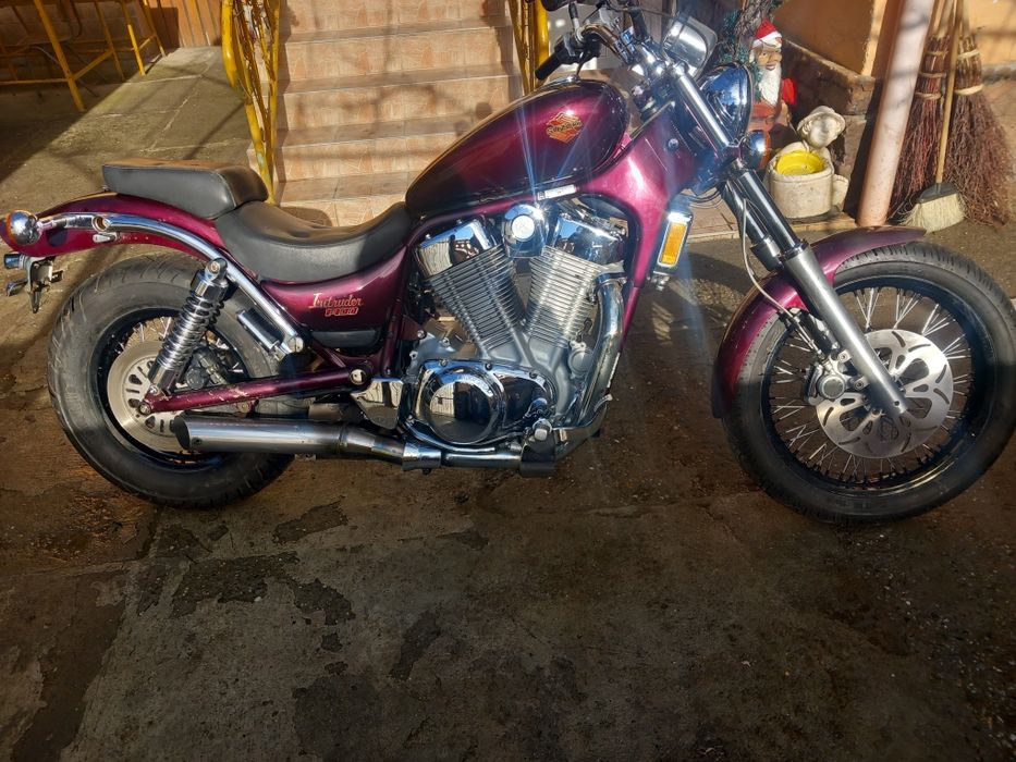 Suzuki intruder vs 1400 1987